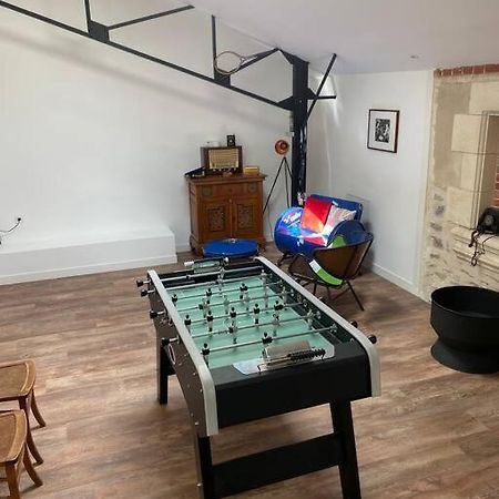 Loft Proche Centre Ville Hotes Habitant A L Etage Laval  Exterior photo
